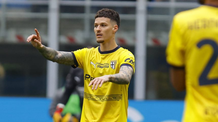 mutarea anticipata la fiorentina dupa ce dennis man s a accidentat in ac milan parma 6796449b77757
