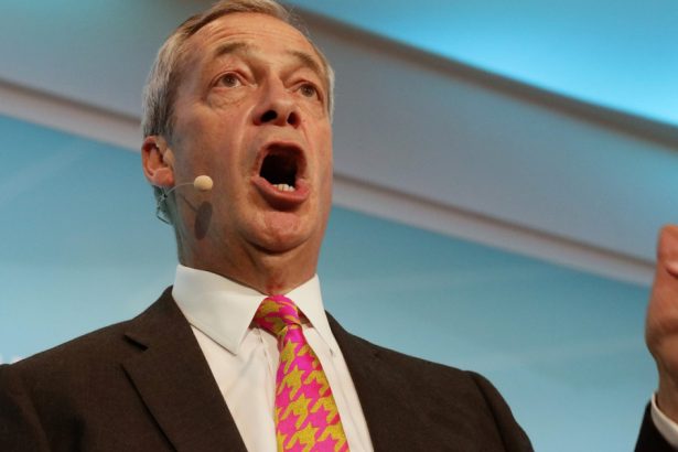 nigel farage presat sa demisioneze de la conducerea partidului reform uk dupa ce a fost criticat de elon musk 6782d63bb474d