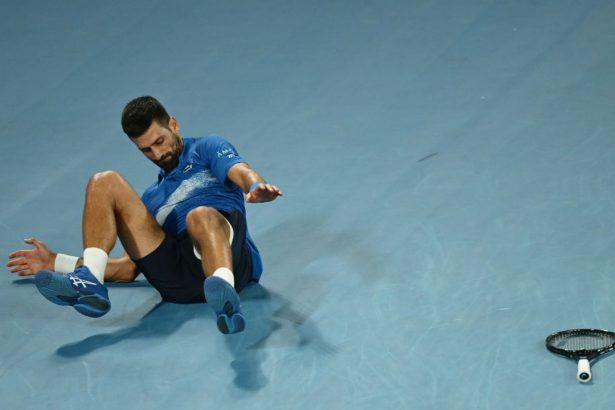 novak djokovic out de la australian open sarbul s a accidentat si a abandonat semifinala cu zverev 67933b804acb5