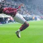oficial aaron boupendza out de la rapid anuntul clubului reactia lui marius sumudica 678a8dcb81d04