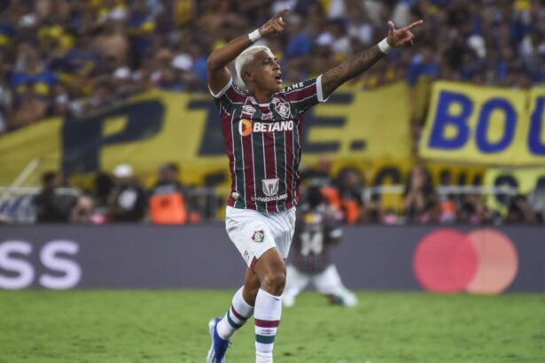 oficial la ce echipa de top s a transferat john kennedy killer ul lui fluminense care poarta numele presedintelui american asasinat 677e357c3d4af
