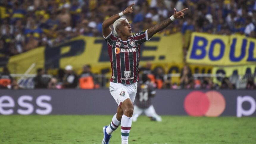 oficial la ce echipa de top s a transferat john kennedy killer ul lui fluminense care poarta numele presedintelui american asasinat 677e357c3d4af