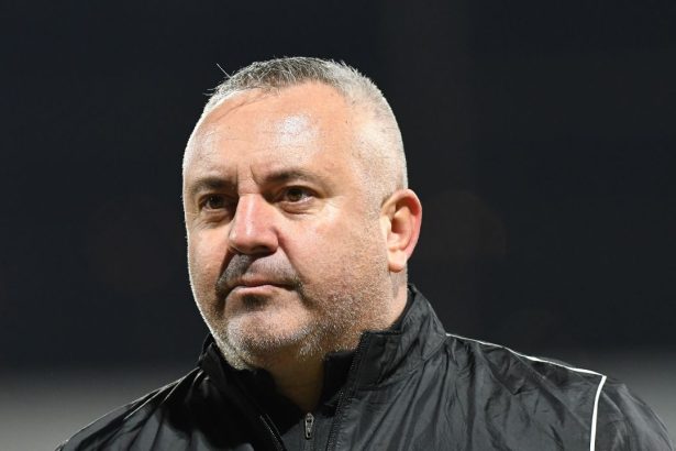 oficial mihai iosif a semnat noua provocare acceptata de tehnician 67855cf79c011