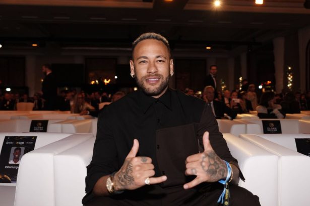 oficial neymar a fost prezentat la noua echipa printul s a intors 679d02c5b038b