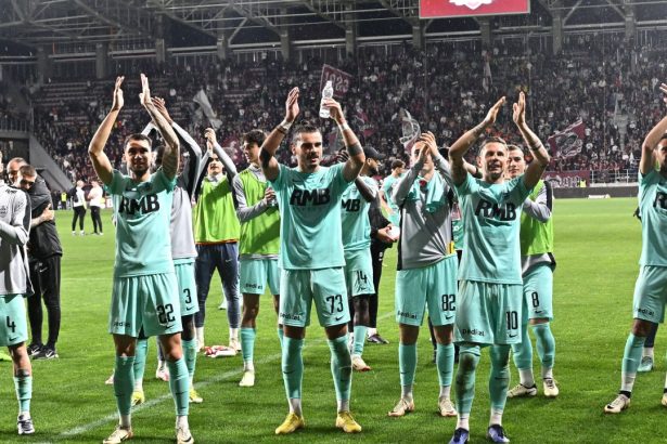 oficial plecare de la cfr cluj ardelenii nu s au sinchisit sa anunte despartirea fotbalistul a fost deja prezentat azi la nasa lui cfr din e 679a00c8d9afe