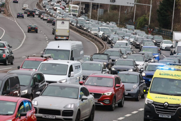 orasul unde soferii au petrecut in medie 101 de ore in trafic care este cel mai aglomerat loc din europa 677b84541f943
