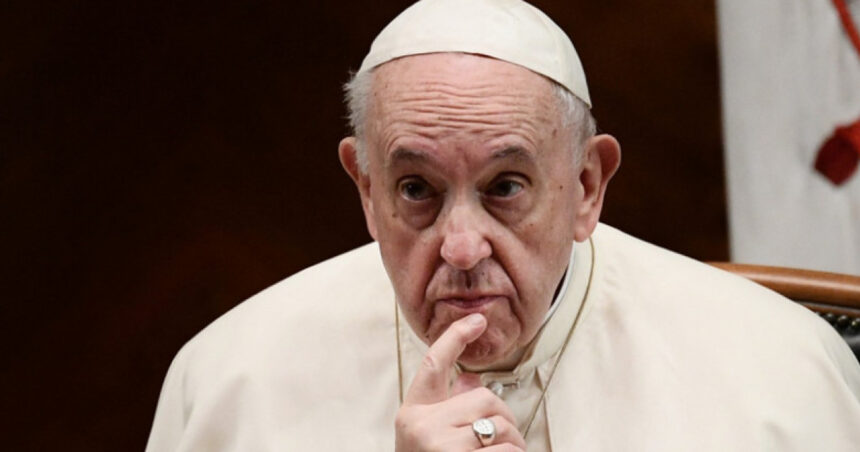 papa francisc critica era fake news ului unii oameni nu au incredere in argumente rationale ce spune despre inteligenta artificiala 677fc3865decb