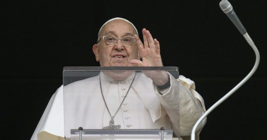 papa francisc la 80 de ani la eliberarea lagarului auschwitz holocaustul nu trebuie sa fie nici uitat nici negat 67964c1e32767