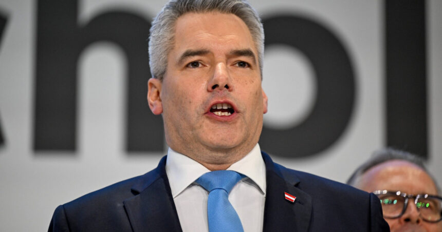 partidul lui nehammer incepe negocierile cu extrema dreapta ce incearca sa obtina popularii austrieci 677bc7b618d5e