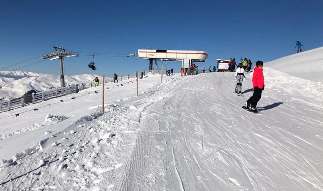 Pârtiile din Sinaia, închise din cauza vântului puternic 1 partiile din sinaia inchise din cauza vantului puternic 67779bddf3dd5