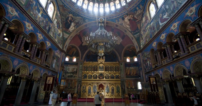 patriarhia romana a lansat aplicatia calendarul ortodox pentru telefoanele cu android si ios 6797a0c86b923