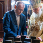 patriarhul kirill a binecuvantat icoane si cruci care vor fi gravate cu initialele lui putin si trimise militarilor rusi de craciun 677d74dc8e508
