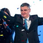 presedintele croat milanovic critic al ue si al nato a obtinut un nou mandat acuzatii ca botii rusi l au favorizat in campanie 6784b0b25a90e