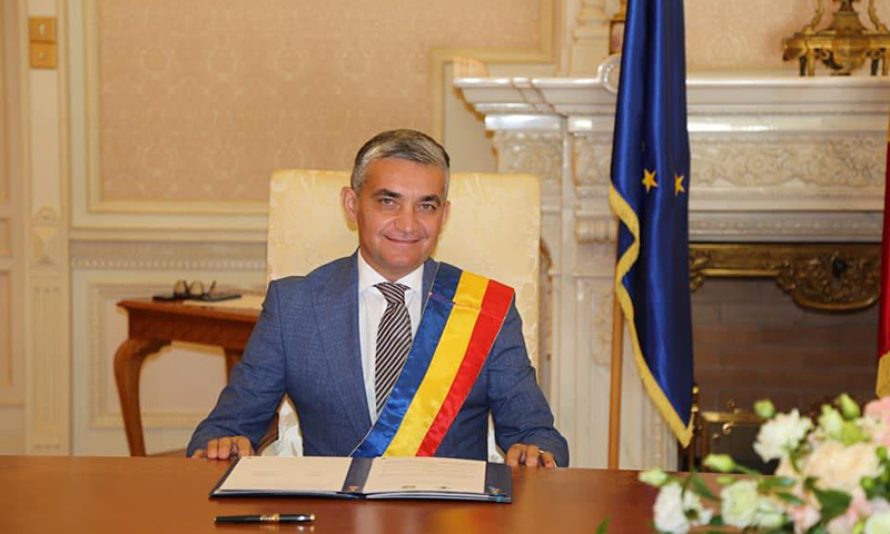 primele declaratii ale primarului vlad oprea dupa acuzele ca ar fi luat spaga un grup de interese vrea sa puna mana pe sinaia 6793adb461789
