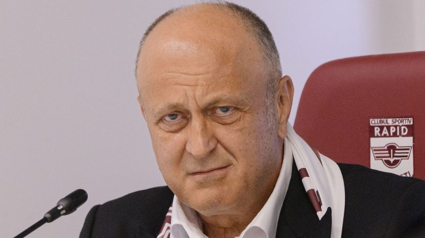 primul fotbalist out din era sucu la genoa se duce la echipa lui dennis man done deal 6783a8f3ac0b9