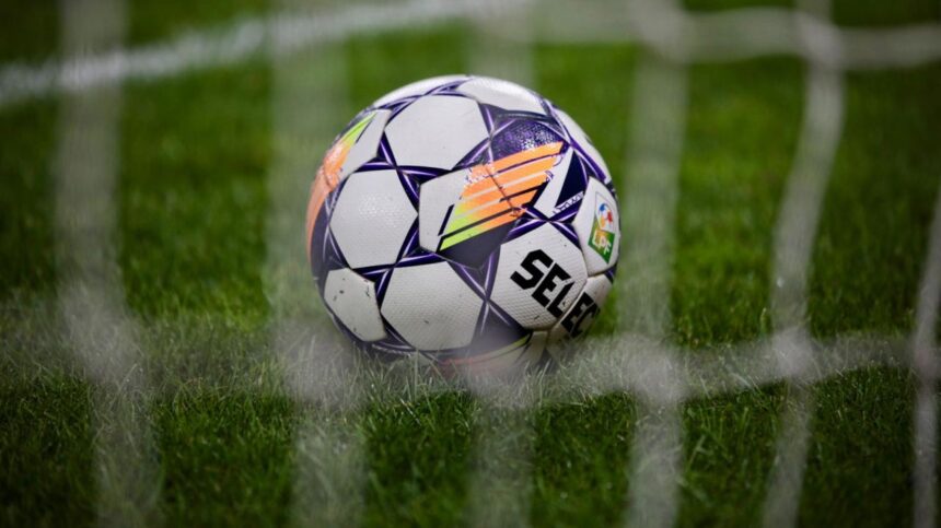probleme mari pentru o echipa din superliga strigat de ajutor jucatori neplatiti ar fi o minune sa ne salvam de la retrogradare 677ffe3f2011e