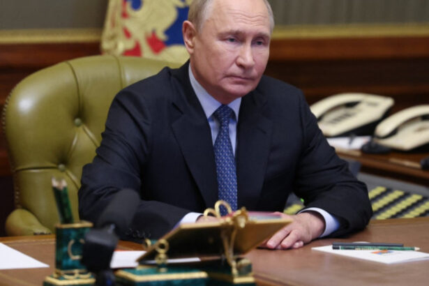 putin nemultumit de cum a fost curatata pana acum pata de petrol din marea neagra tot ce se face nu e suficient 677ff4ba24560