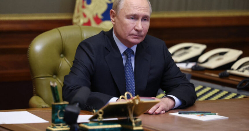 putin nemultumit de cum a fost curatata pana acum pata de petrol din marea neagra tot ce se face nu e suficient 677ff4ba24560