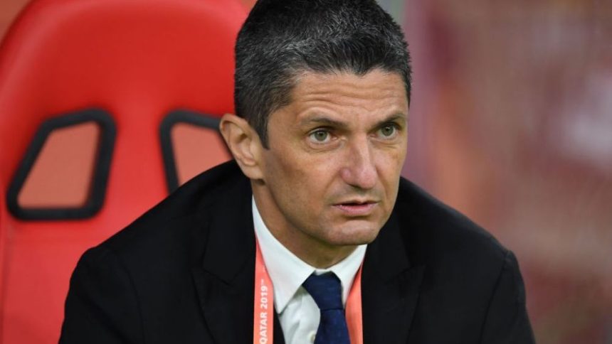 razvan lucescu se scufunda cu paok campioana greciei cu antrenorul suspendat inca un rezultat dezamagitor in 2025 678d506e2e611