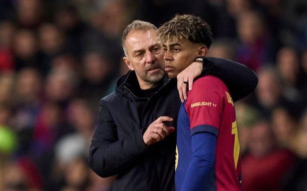 reactia lui hansi flick dupa ce fc barcelona a incheiat pe locul doi in grupa champions league ce s a intamplat cu lamine yamal 679ab410e98eb