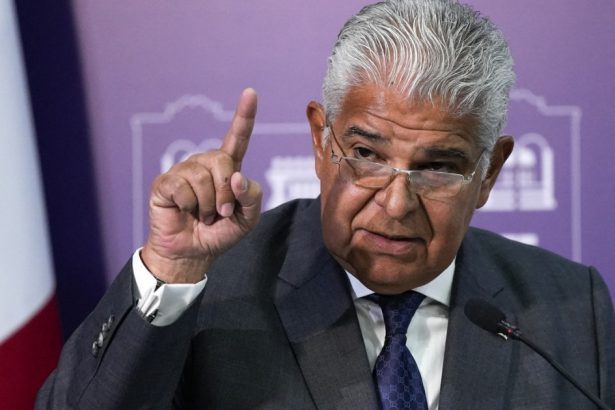 replica presedintelui panamez la declaratiile lui trump canalul este si va continua sa fie al statului panama 678ea8fc190ac