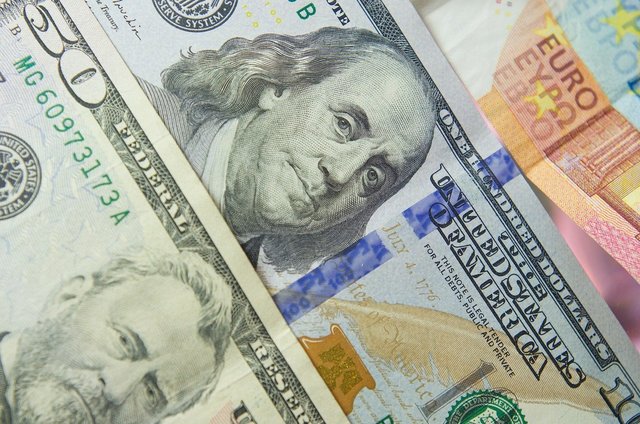 republica moldova schimba moneda de referinta de la dolar la euro 67778e14deb6e