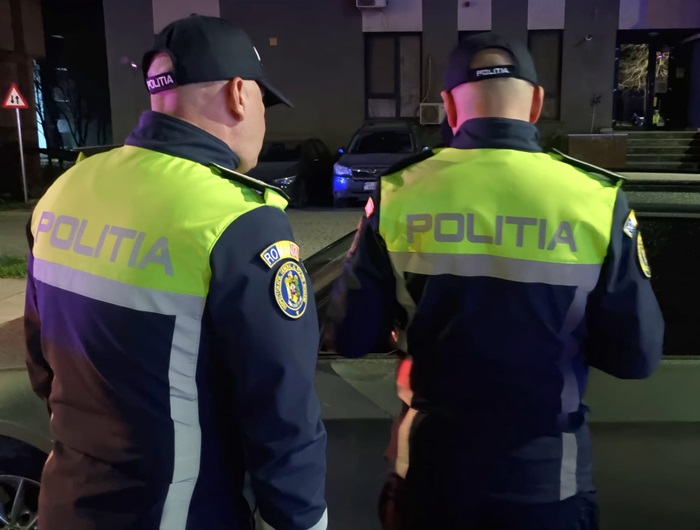 revoltator masini vandalizate in parcare de un tanar drogat incidentul surprins de camerele de supraveghere 6777a6da4dc49