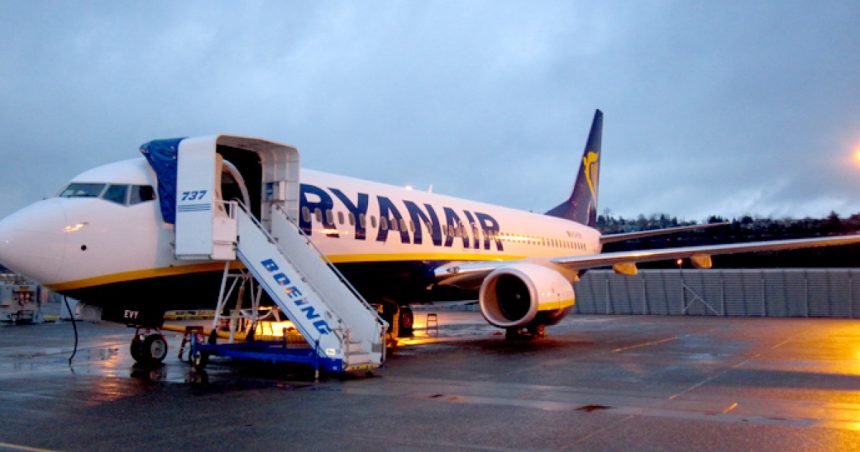Ryanair solicită autorităților UE restricționarea vânzării de alcool în aeroporturi: „Ar îmbunătăți siguranța experienței de călătorie” 1 ryanair cere autoritatilor ue sa limiteze vanzarea de alcool in aeroporturi ar duce la o experienta de calatorie mai sigura 678532c4373e8