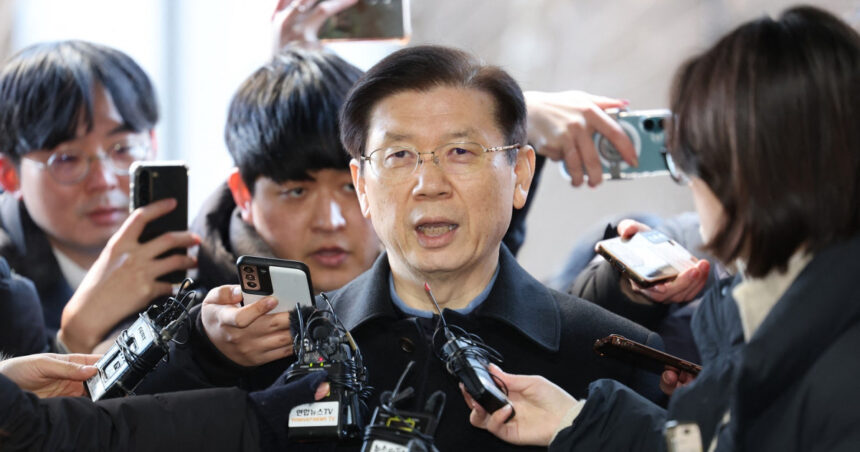 seful securitatii pesedintelui sud coreean suspendat si a dat demisia el a impiedicat arestarea lui yoon suk yeol 6780f4b38002b