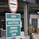 Șeful Serviciului Vamal din Ucraina, suspectat de nedeclarația bunurilor în valoare de peste 100.000 de dolari 2 seful serviciului vamal din ucraina suspectat ca nu a declarat bunuri in valoare de peste 100 000 de dolari 677ce3f108782
