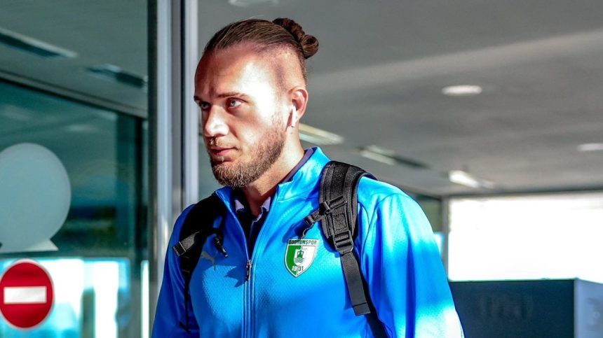 sfat pentru george puscas asta trebuie sa faca fotbalistii cand nu sunt in prim plan 6787ab845db52