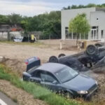 soferita de 18 ani beata a lovit cu masina un batran si a fugit de la locul accidentului 67780608c4c61