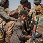 sua au atacat doua depozite subterane de armament ale rebelilor houthi in yemen 677f9c09bc25c