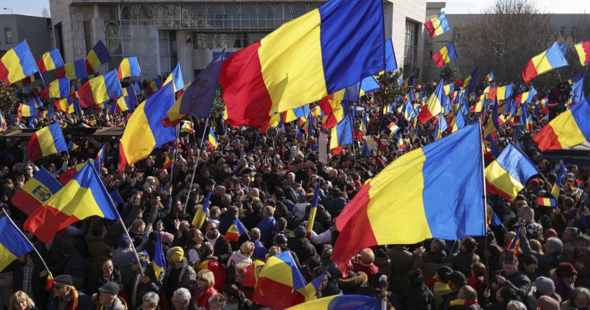 sustinatorii lui georgescu s au imbrancit cu jandarmii si au aruncat cu sticle in piata victoriei 6793c1807ead1