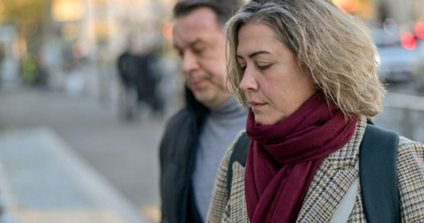 „Fiica lui Dominique Pelicot afirmă: „Tatăl meu ar trebui să moară în închisoare”, fiind convinsă că acesta a abuzat-o și pe ea” 1 tatal meu ar trebui sa moara in inchisoare spune fiica lui dominique pelicot femeia e convinsa ca tatal ei a abuzat o si pe ea 67823543bba73
