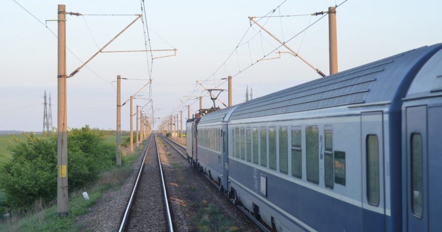 trei barbati din mures cercetati pentru furtul a peste 10 tone de placi metalice de la cfr la cat se ridica prejudiciul 6794be9deae6e