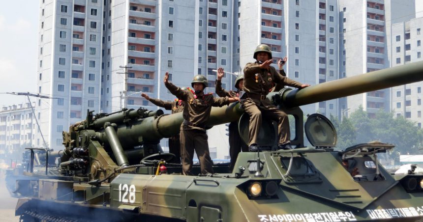 Tunurile nord-coreene destinate distrugerii Seulului sunt trimise în Ucraina. Phenianul livrează sisteme de artilerie la Kursk. 1 tunurile nord coreene concepute pentru a distruge seulul se indreapta spre ucraina phenianul trimite sisteme de artilerie la kursk 679a8da2df861