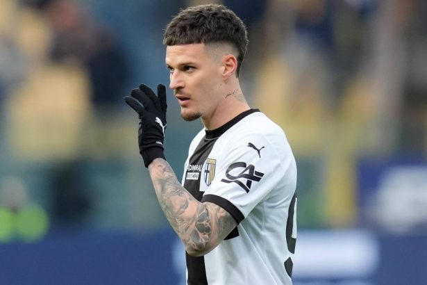 ultimele detalii despre transferul lui dennis man reactia fiorentinei dupa ce a aflat pretul cerut de parma 6793a4fd24902
