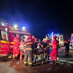 un accident grav s a produs noaptea trecuta un copil de sapte ani este in coma iar alte patru persoane au fost ranite 679340b900aae
