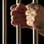 un barbat a ajuns dupa gratii deoarece si a agresat fiul in varsta de 8 ani 67920d4d11a8e