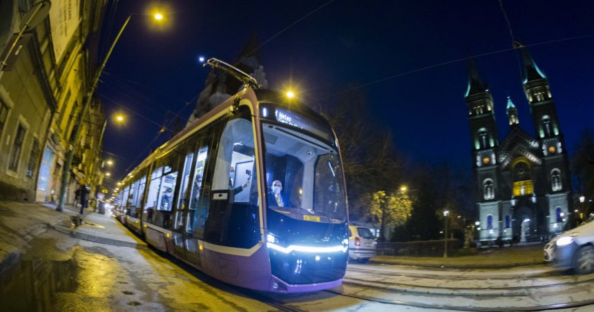 un calator a aruncat o petarda in cabina vatmanului intr un tramvai din timisoara a fost deschisa ancheta 67829dd9455b0