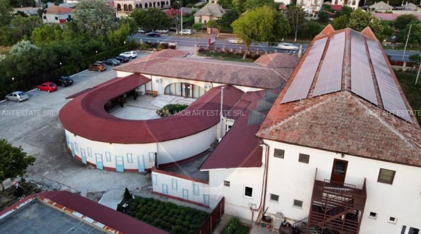 un complex turistic din eforie sud detinut de familia unui consilier local din mangalia este scos la vanzare cati bani cere proprietarul 679860160bcb9
