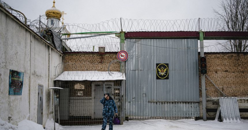 un detinut de 68 de ani din rusia a fost pus in carcera pentru ca a executat incorect exercitiile matinale 679129074e3ea