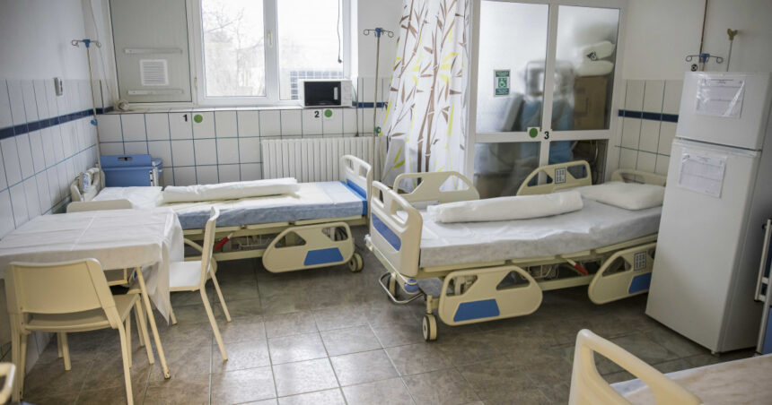 un infirmier care a violat patru paciente la un spital de psihiatrie a fost condamnat la 18 ani de inchisoare 677916c3ae050