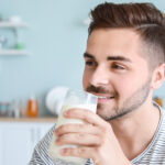 un pahar mare cu lapte baut in fiecare zi poate reduce riscul de cancer intestinal cu o cincime potrivit unui studiu 677e5fb0ba7d3