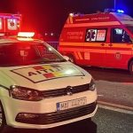un pieton a fost lovit de un autoturism pe bulevardul aurel vlaicu in zona metro victima este inconstienta 678fcadd6a761