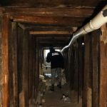 Un tunel secret dintre SUA și Mexic va fi închis de autorități, fiind utilizat pentru traficul de migranți și contrabandă. 2 un tunel ascuns dintre sua si mexic va fi inchis de autoritati pasajul era folosit pentru traficul de migranti si contrabanda 678d1865d4195