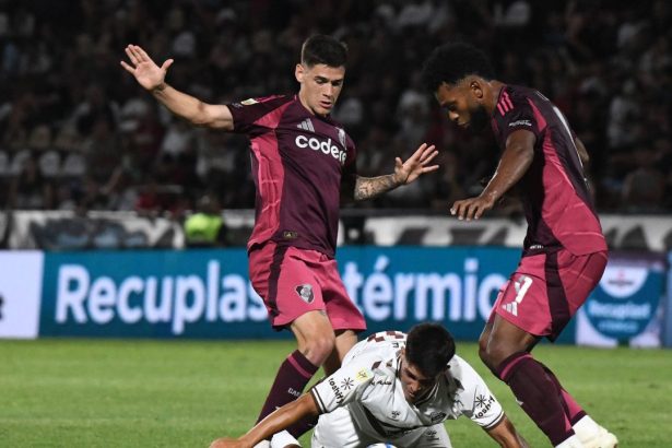 video a inceput campionatul mamut din argentina cu 30 de echipe in prima liga ce au facut boca juniors si river plate 6797292028dda