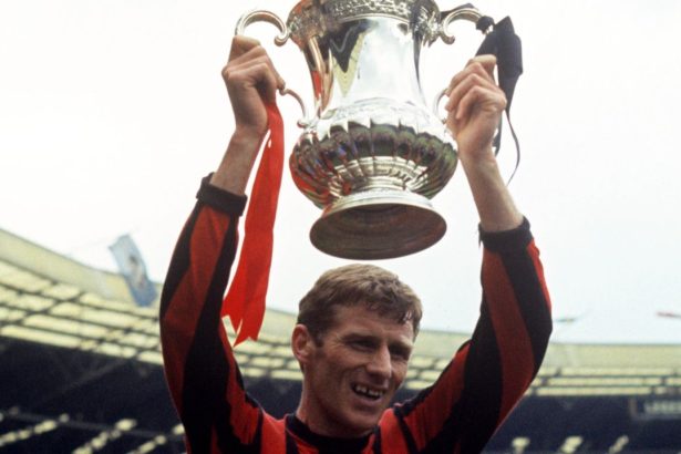 video a murit capitanul legenda al lui manchester city a castigat totul campionatul cupa cupa ligii si supercupa angliei plus un trofeu european 67879d720c48c