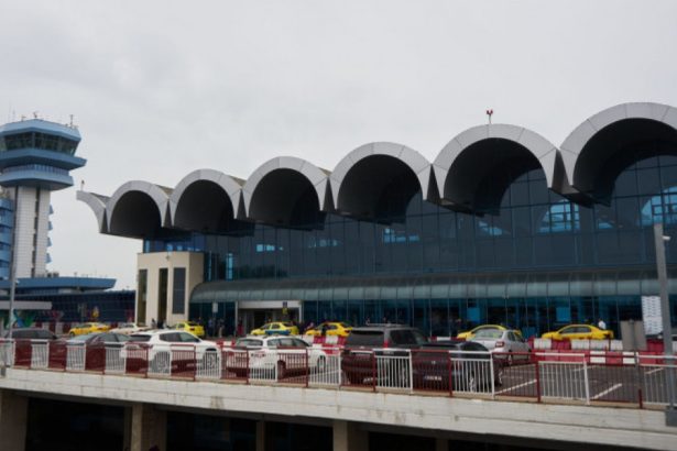 video aterizari de urgenta pe aeroportul otopeni doua curse au solicitat ajutor una spre marsilia alta spre abu dhabi 6793826de5364